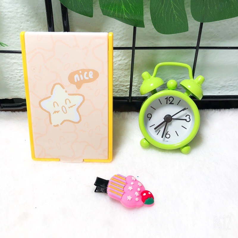 Gương lược bỏ bóp hình vuông 7*9cm