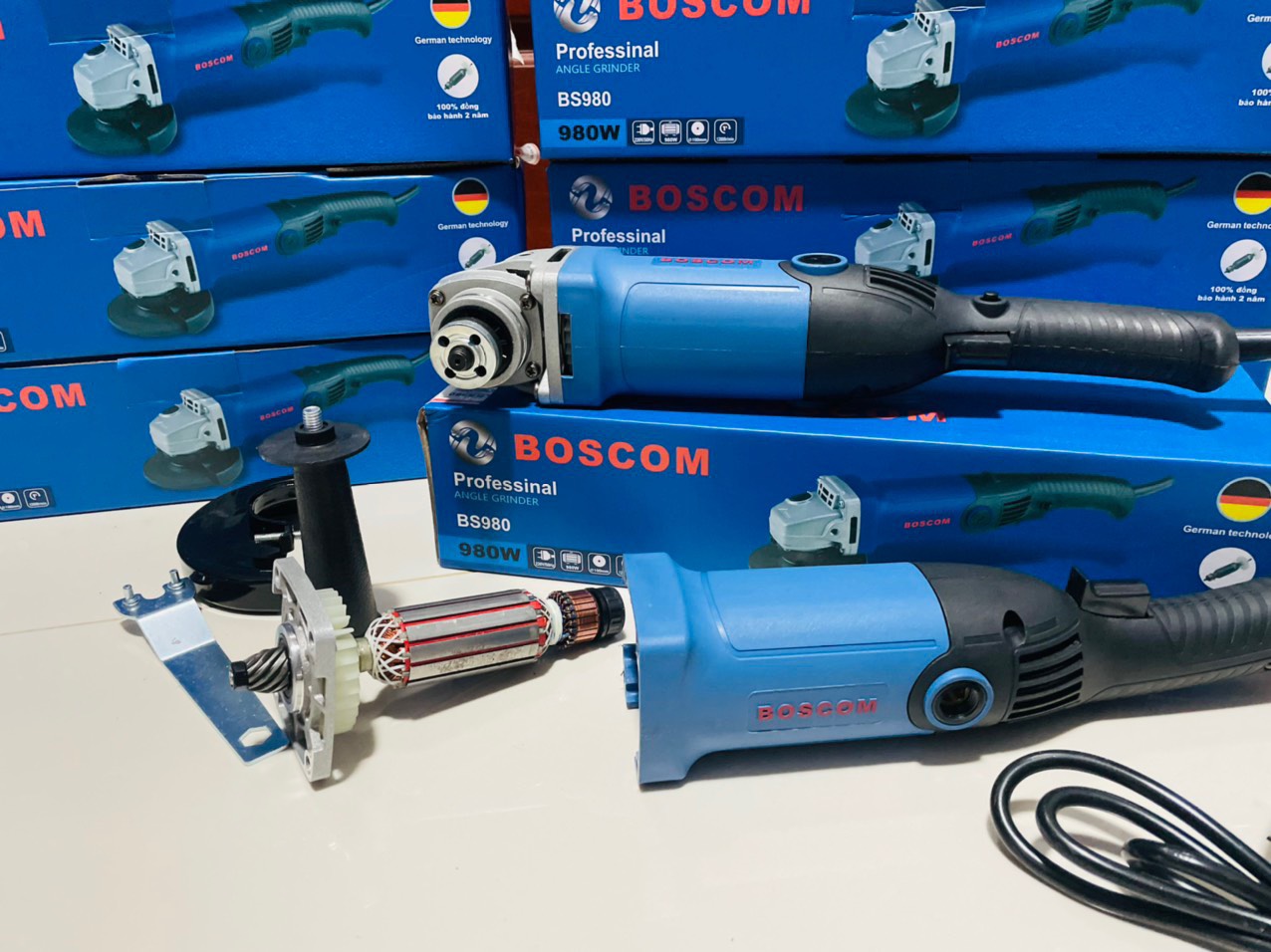 XẢ máy mài  - Máy mài góc cầm tay 980W