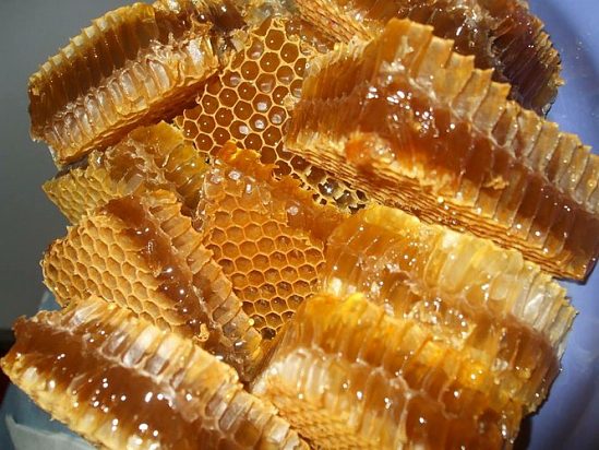 SÁP MẬT ONG  NGUYÊN CHẤT 1KG
