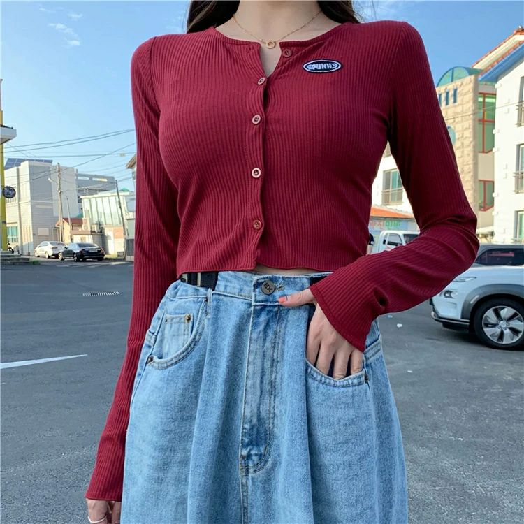 ÁO CROPTOP LOGO CUỐN BIÊN a2