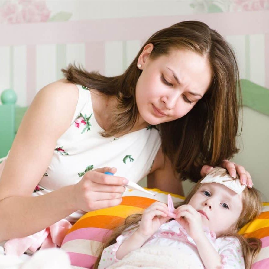 Miếng dán hạ sốt Koolfever KOBAYASHI - 1 gói 2 miếng