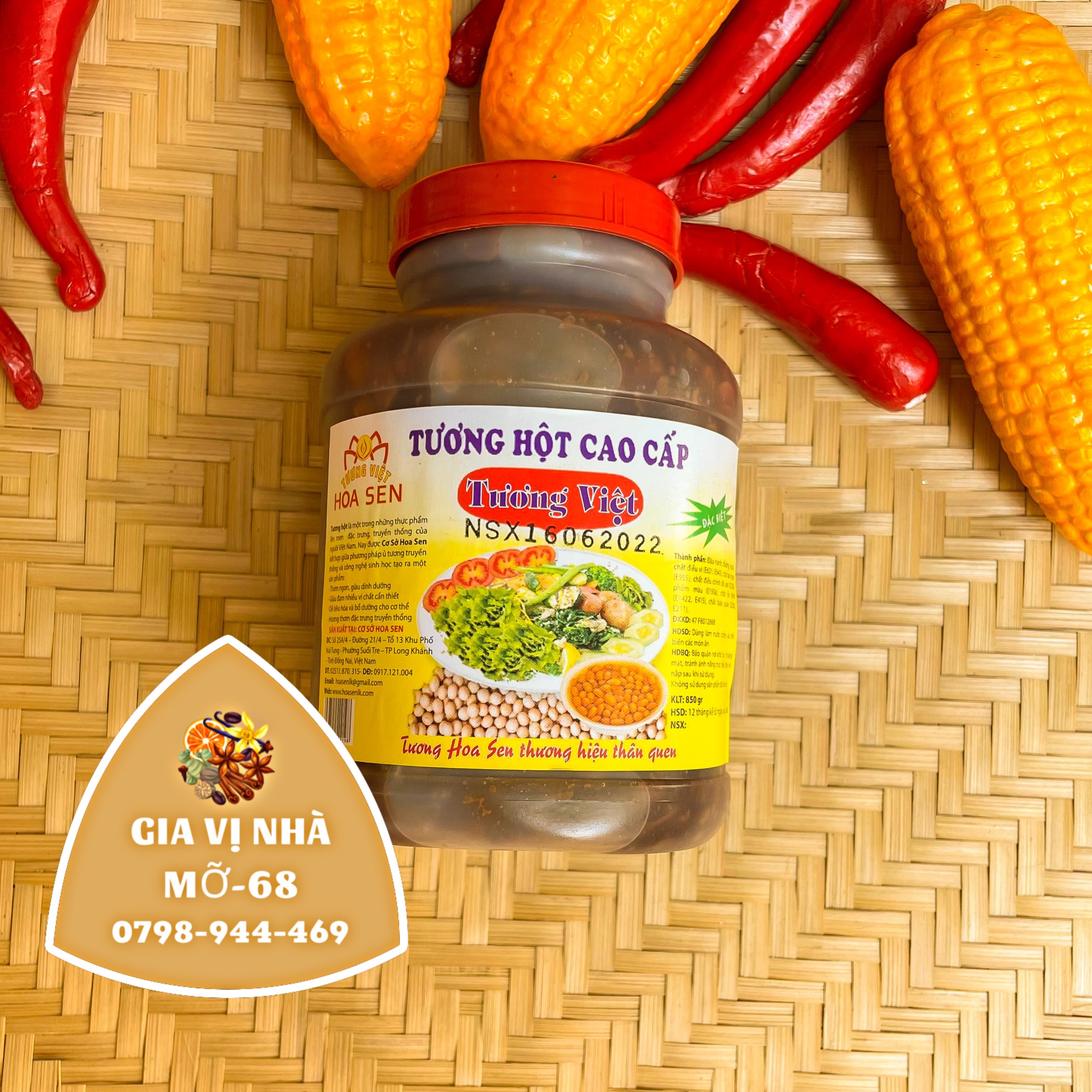 Tương đen hột Hoa Sen - trọng lượng 850gr