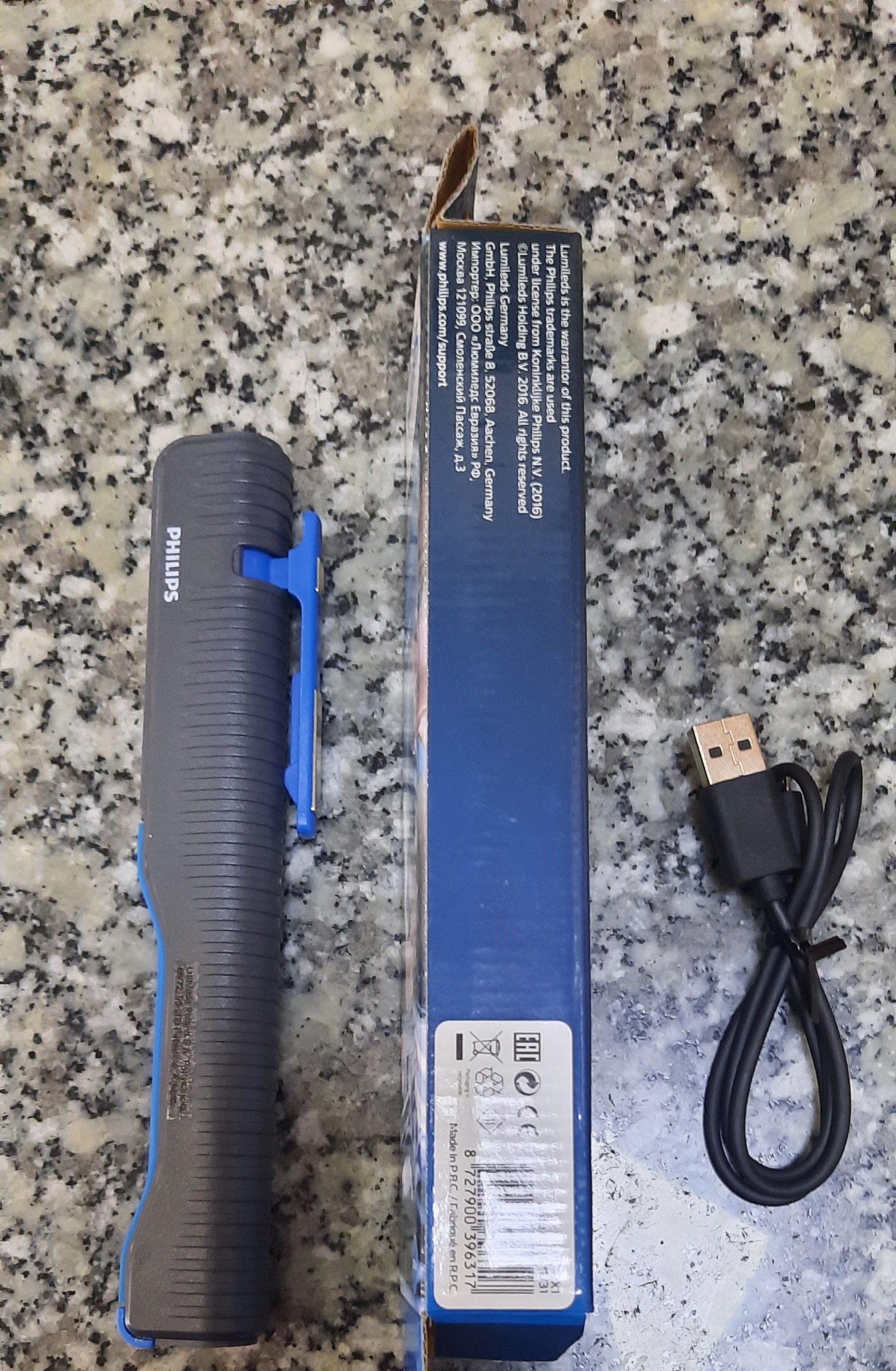 Đèn sạc nhỏ gọn Philips PEN20