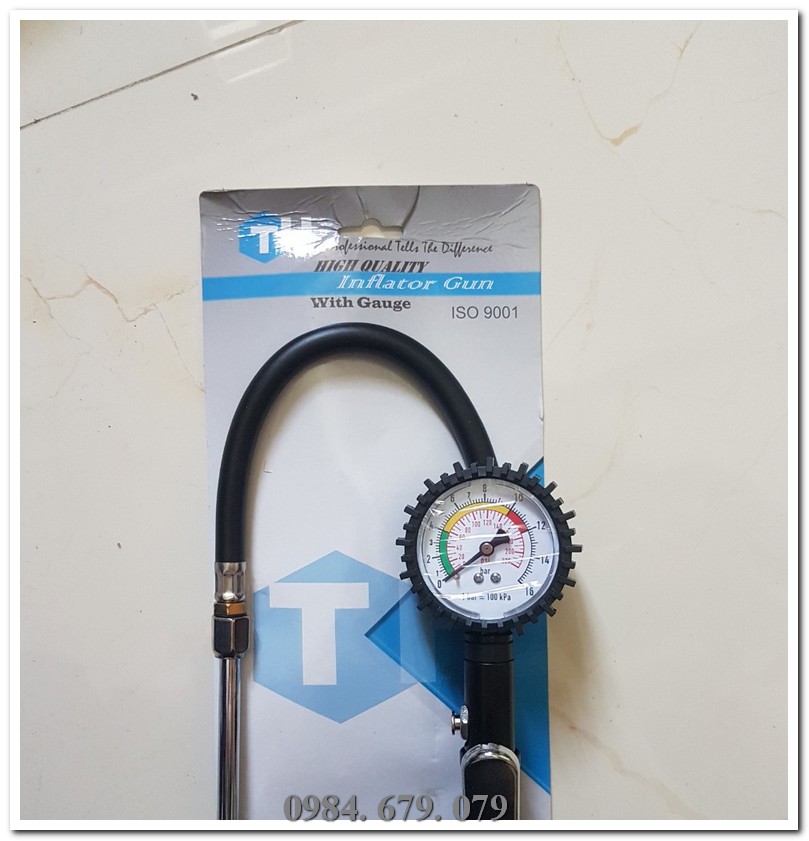 Tay bơm lốp 2 đầu ô tô, xe máy