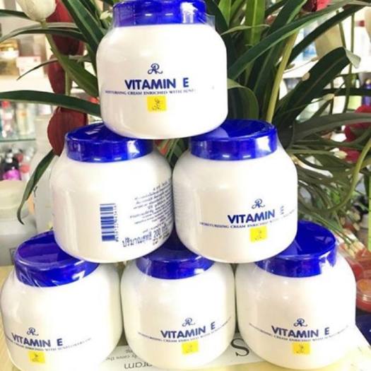 Kem dưỡng ẩm Vitamin E Thái Lan 200ml