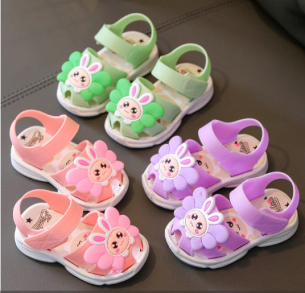 ( Bảo hành 12 tháng ) Giày Dép Sandal Cao Su Mềm Êm Chân Cho Bé Gái Bảo Vệ Mũi Chân Bé  - Sandal shoe for children and kids