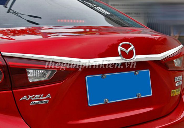 Ốp trang trí tay mở cốp sau mazda 3 2015-2018 mạ crom cao cấp
