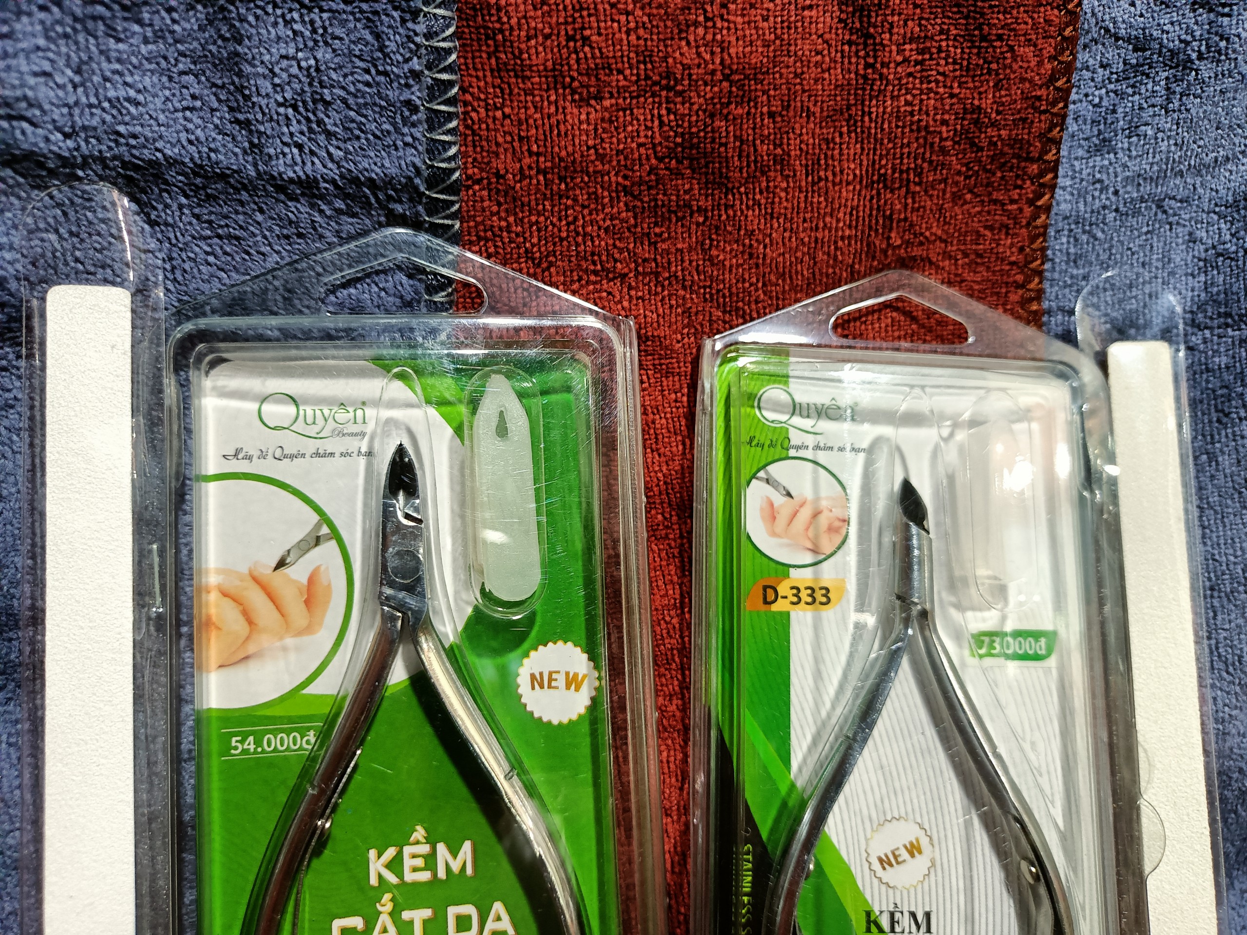Kềm cắt da Quyên màu bạc