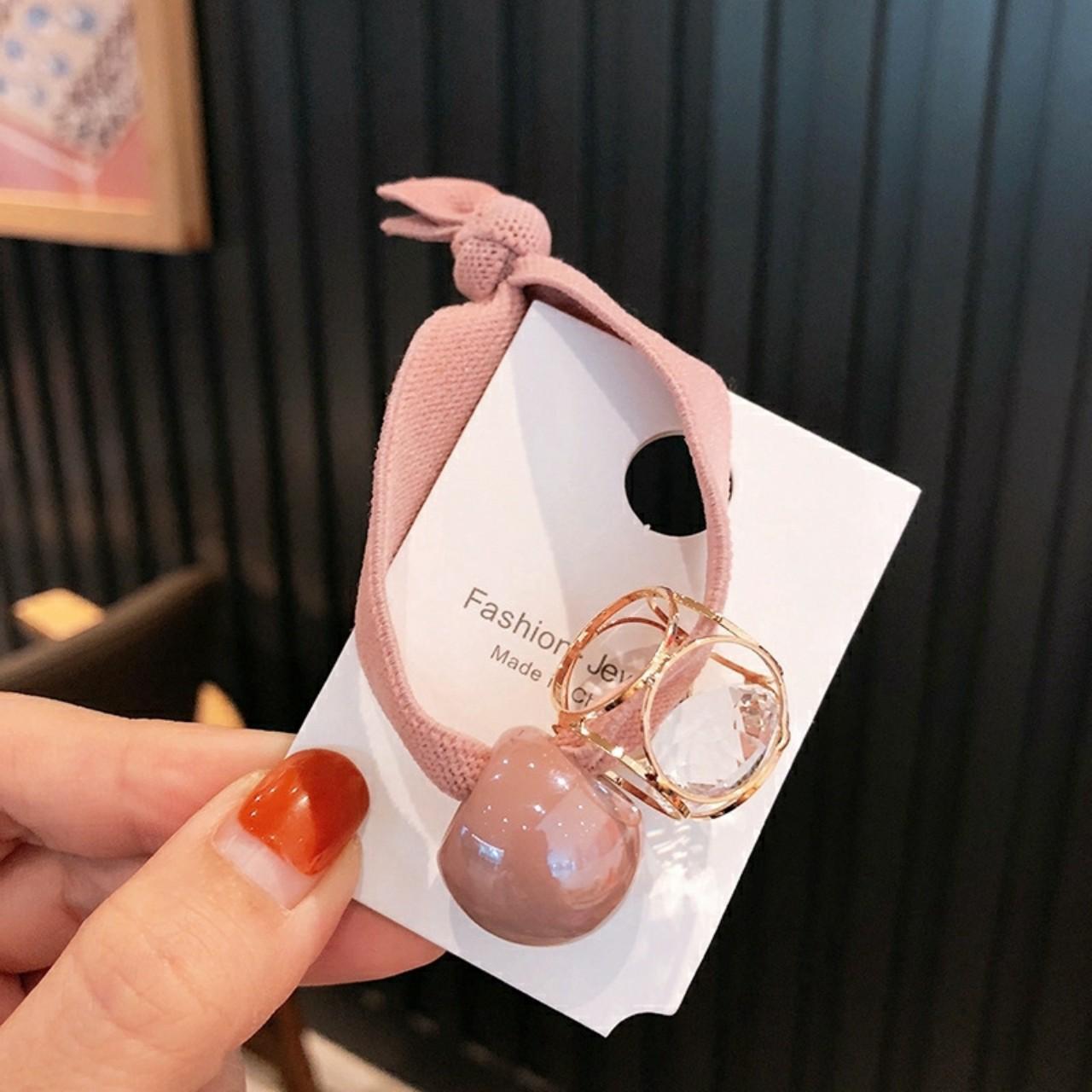 CỘT TÓC PHA LÊ MIX BÓNG MÀU
