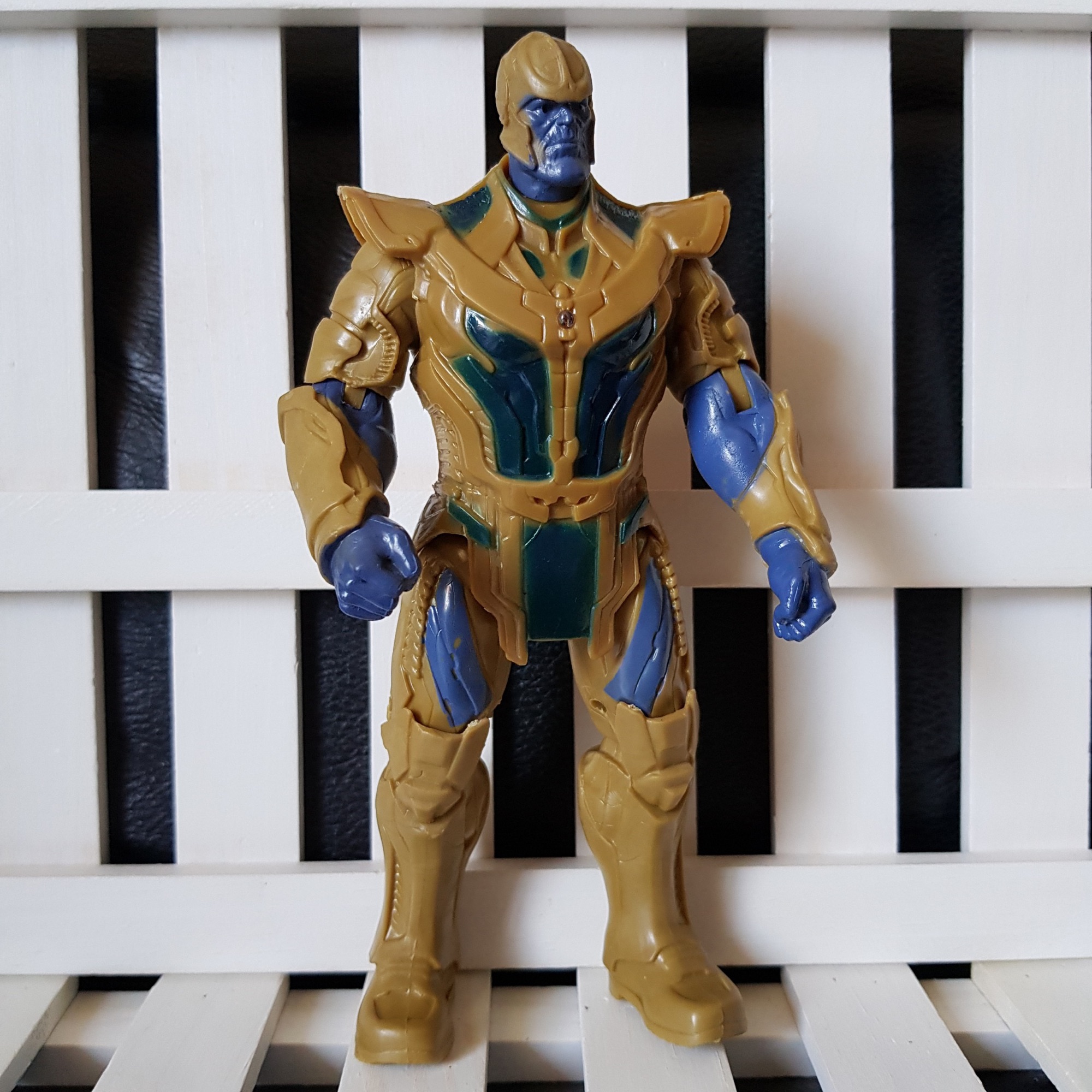 Thanos mô hình marvel siêu anh hùng