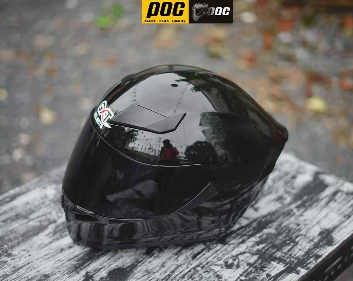 Nón ROYAL M138B đen bóng lên tem SHARK MONSTER cực đỉnh ( sẵn đuôi gió và túi đựng nón)