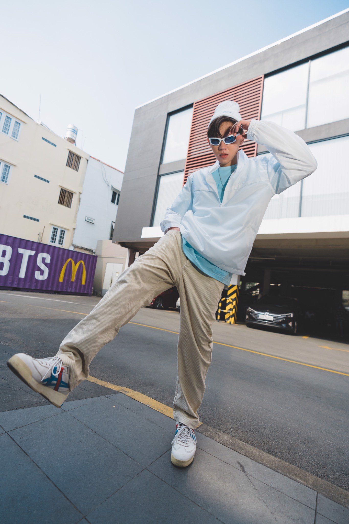 Grimm DC Corduroy Straight pants // Beige