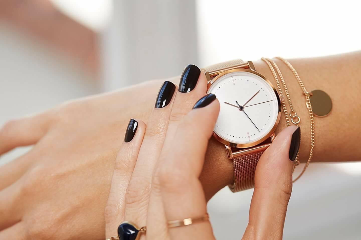 Sơn Móng Tay OPI màu đen huyền
