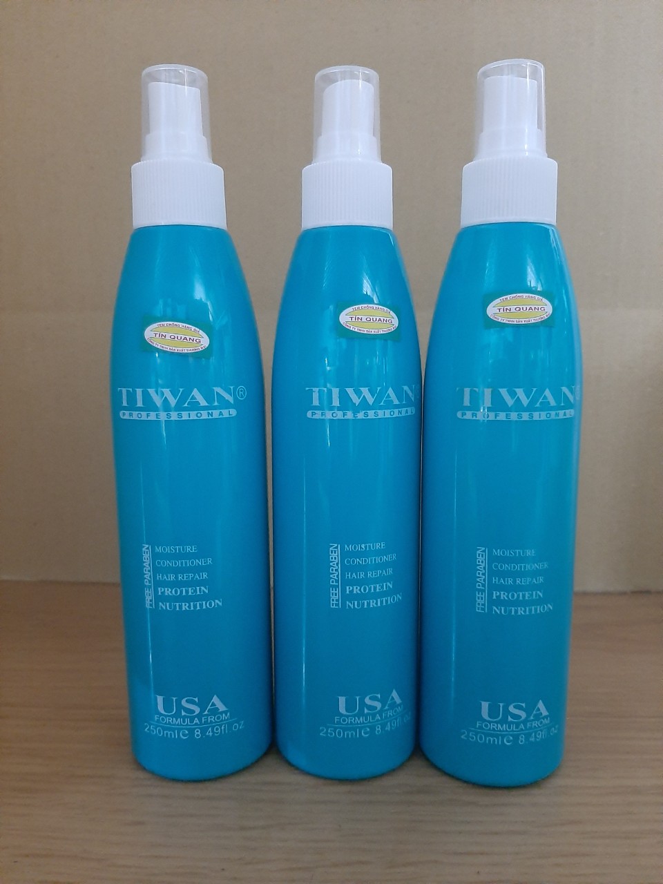 Xịt dưỡng tóc keratin tiwan