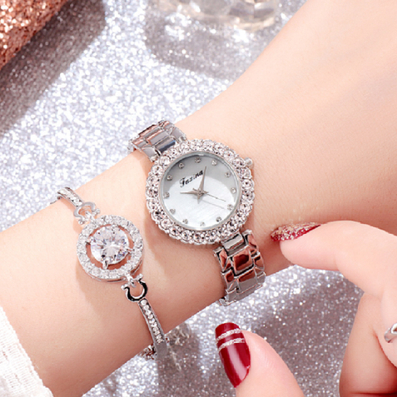 Nơi bán Đồng Hồ Nữ Jaxina Dây Thép Không Gỉ Đính Đá Quanh Viền Có Tặng Vòng Như Hình Đi Kèm