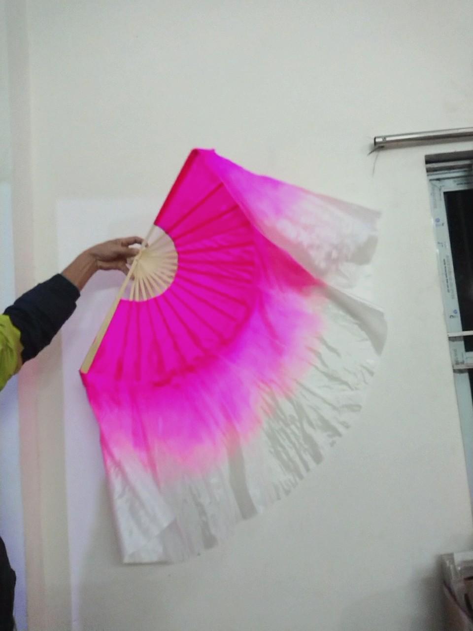 Quạt xếp lụa loang màu