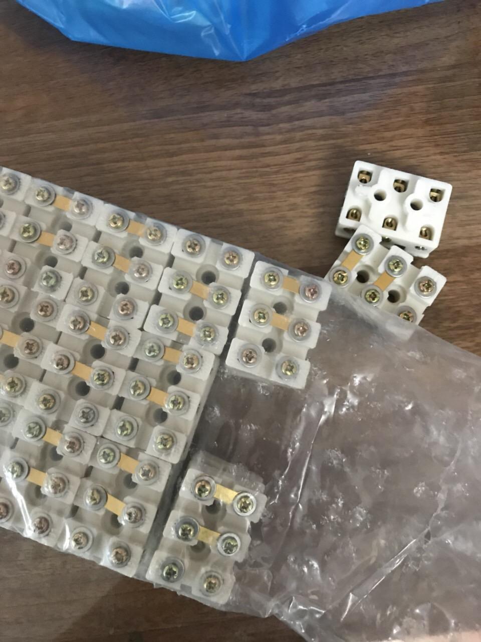 10 cái cầu đấu trắng ( domino trắng)