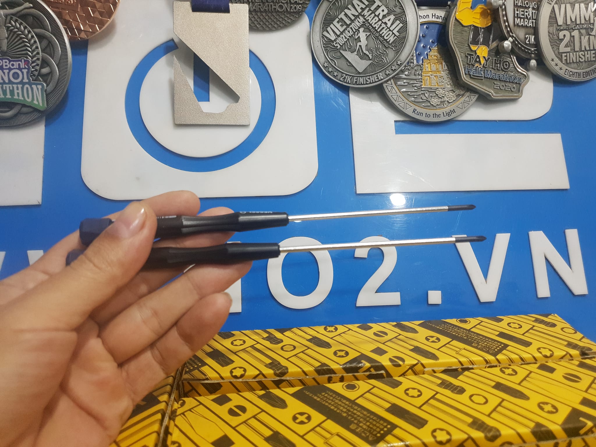 Tô vít vessel 9900 Japan 4 cạnh