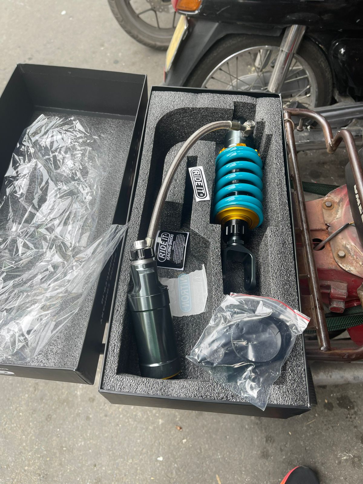 Phuộc R15V3 - Ride It.( Xanh Ngọc).