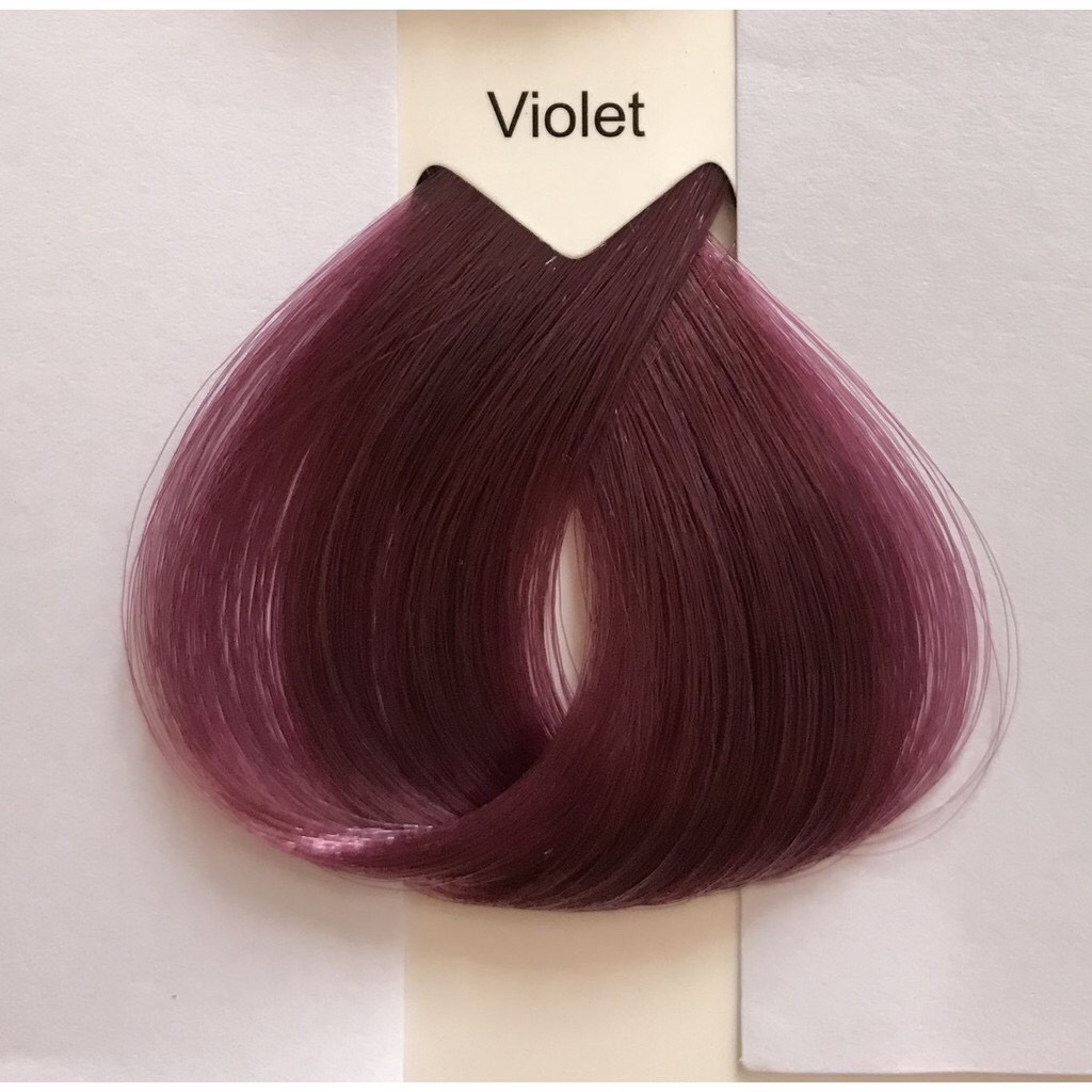 Tóc tím violet là một sự lựa chọn táo bạo và đầy phong cách cho những cô nàng yêu thích sự khác biệt. Hãy tạo nên một diện mạo mới với tóc tím violet của bạn!