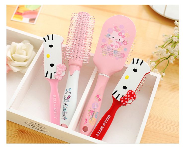 Lược chải tóc hình Hello Kitty