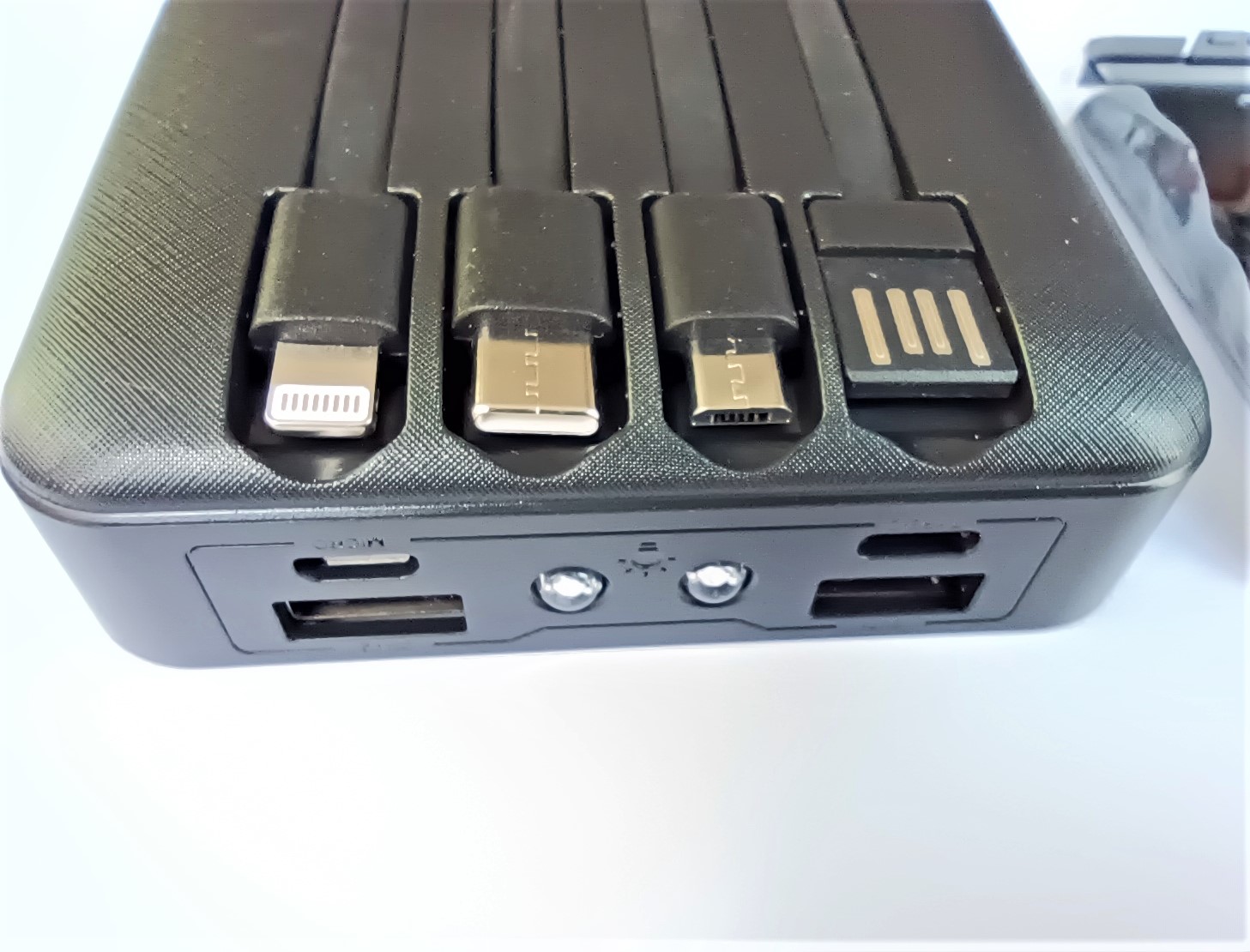 Box sạc dự phòng 3 pin 18650 5V2A