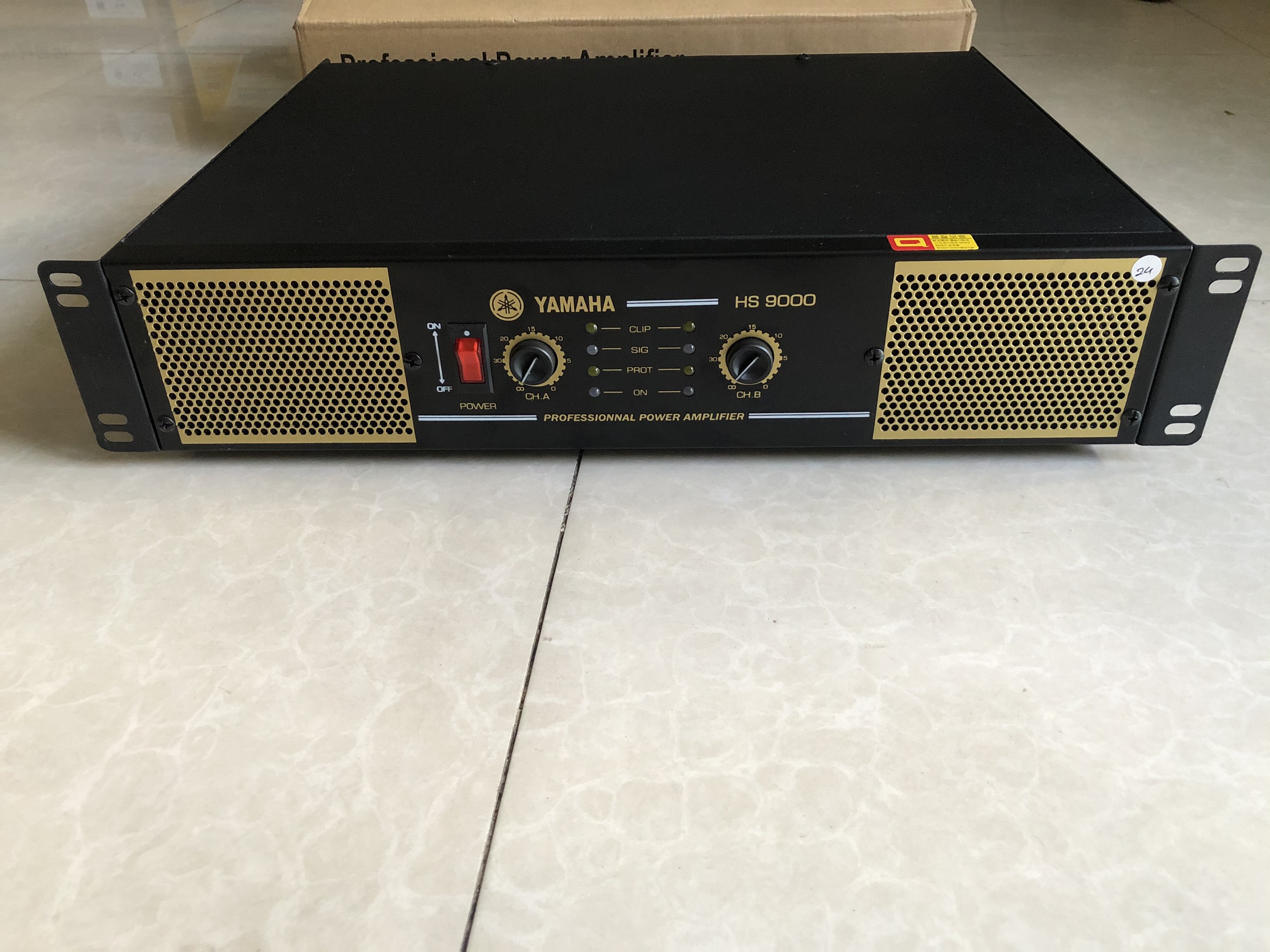 CỤC ĐẨY Y AMA HA 24 SÒ JANPAN 2 TĂNG PHÔ