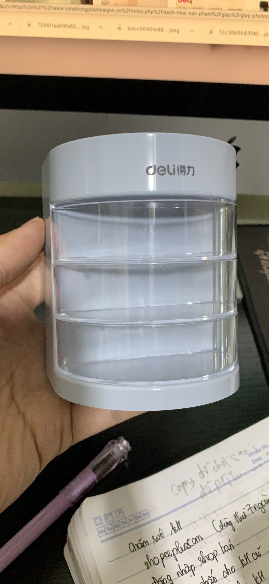 Khay đựng bút deli 9152, cam kết hàng đúng mô tả, chất lượng đảm bảo, an toàn đến sức khỏe người sử dụng, đa dạng mẫu mã, màu sắc, kích cỡ