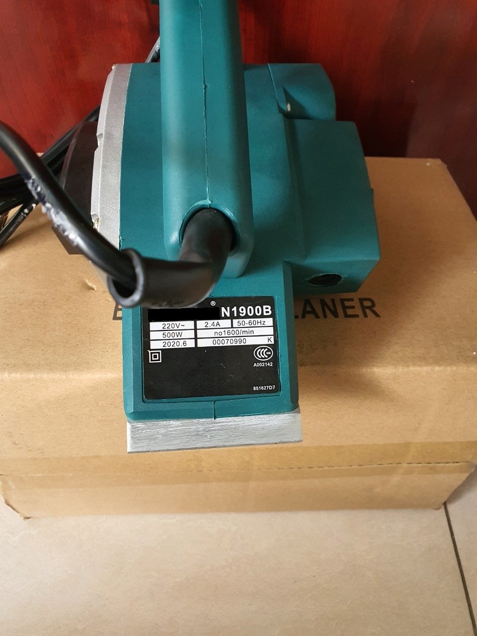 Máy Bào Gỗ makita Cầm Tay N1900B