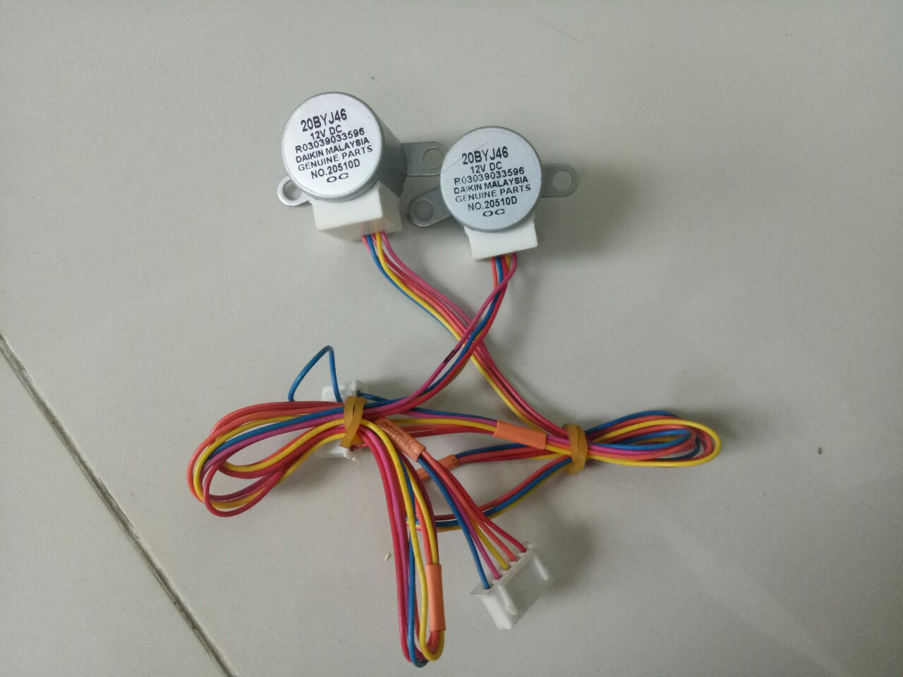 Motor cánh vẫy điều hòa đaikin dc12v-30mm