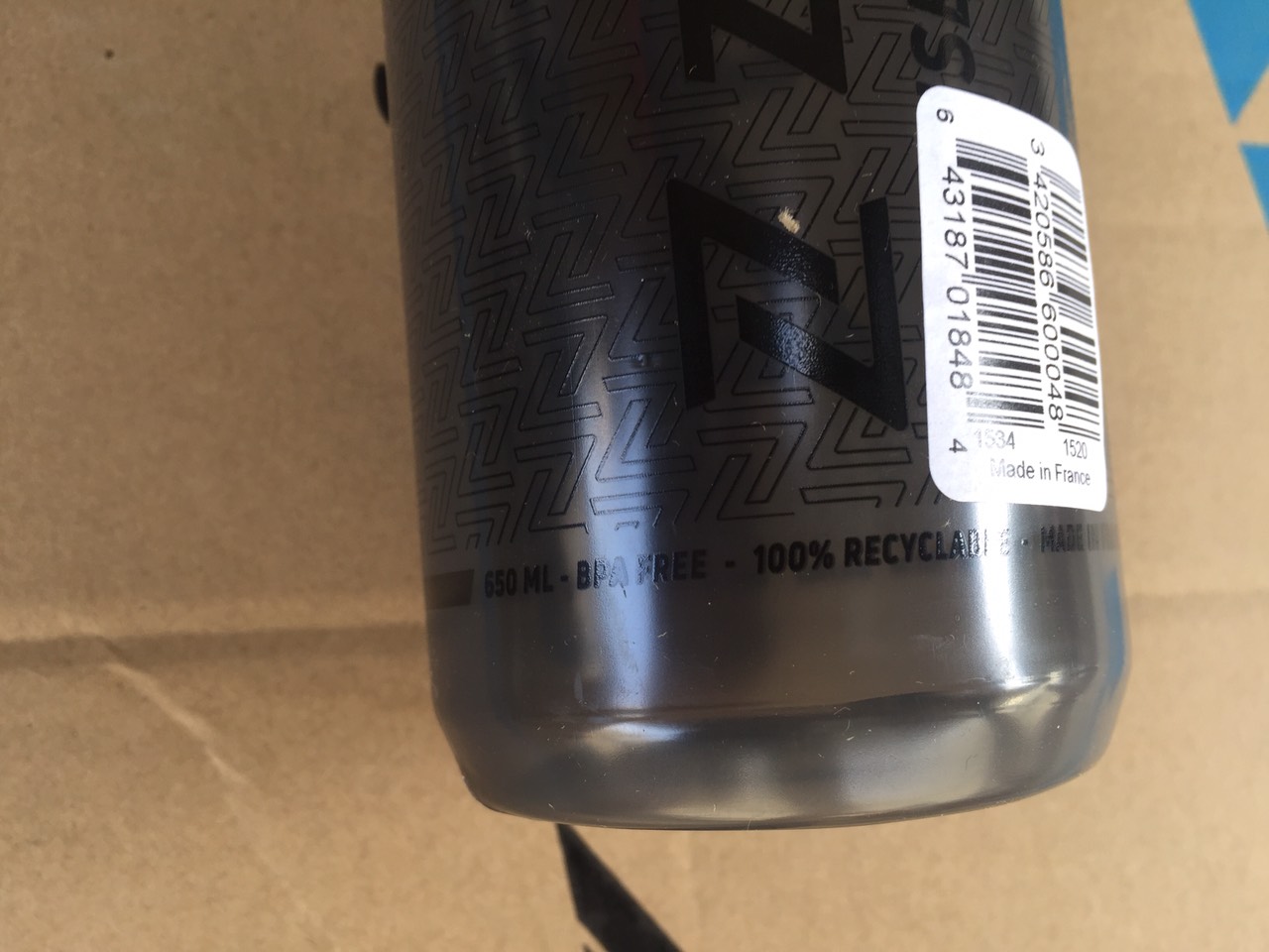 Bình nước thể thao Zefal 650ml van nhựa bình