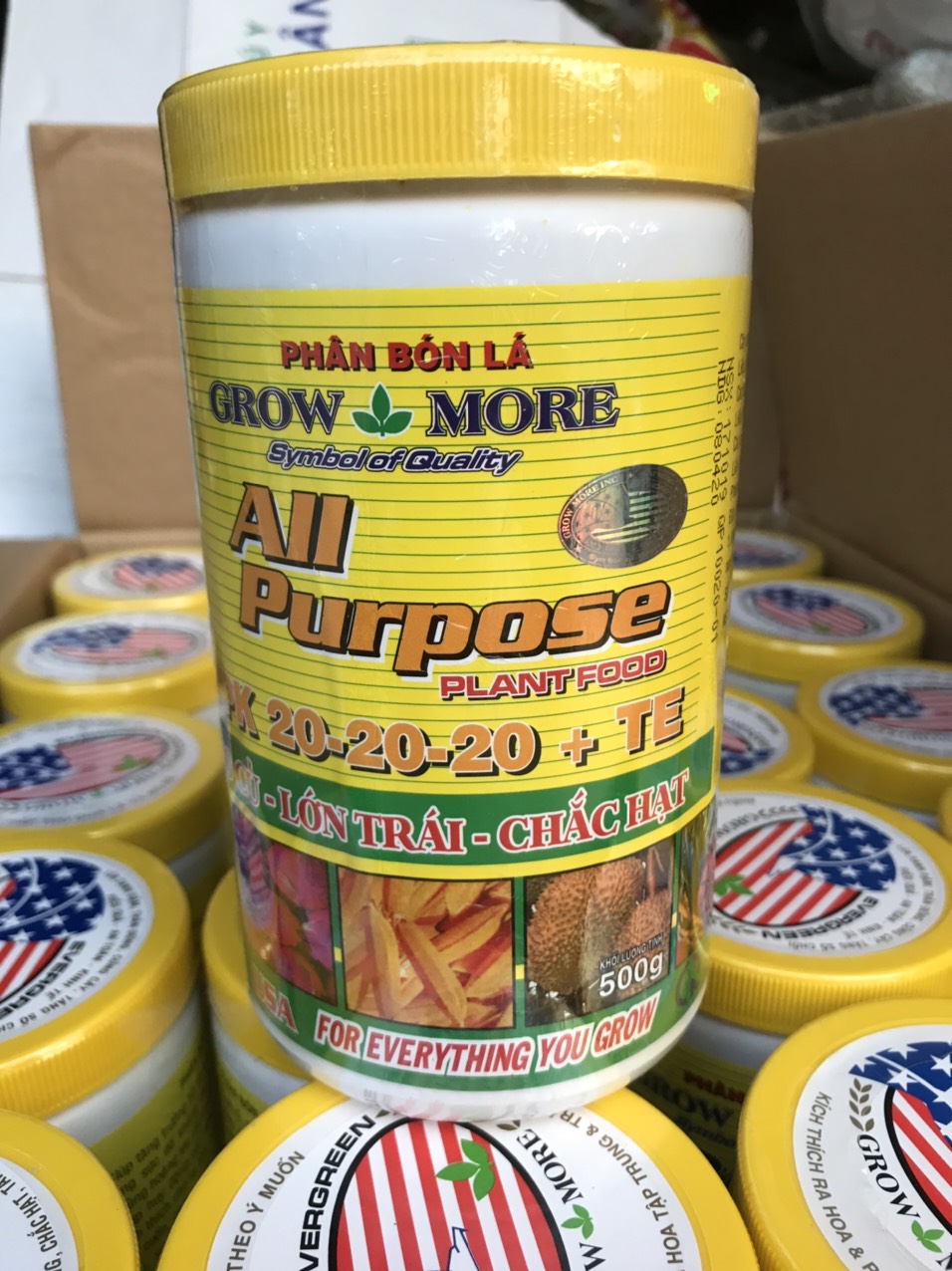 Phân NPK 20-20-20 +TE growmore 500gam