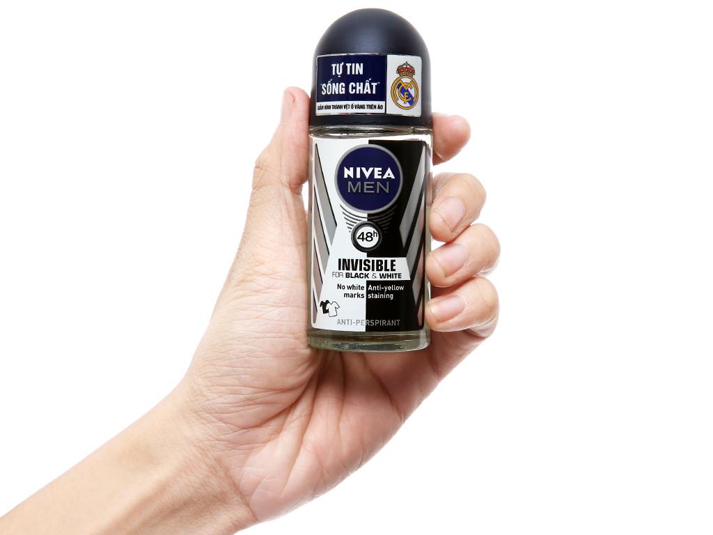 Lăn khử mùi Nivea MEN Invisible For Black & White chai 50ml
