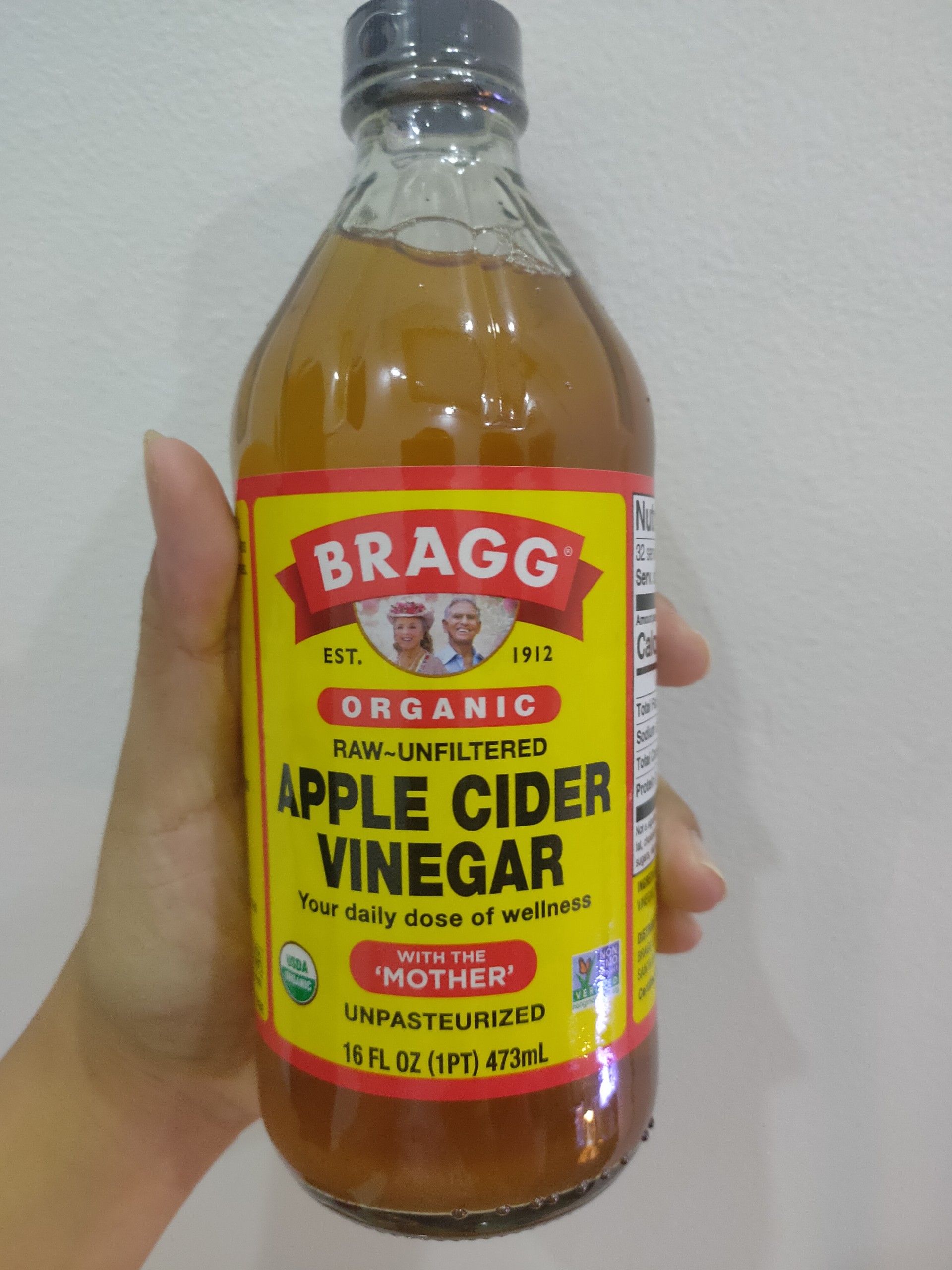 Giấm Táo hữu cơ Bragg - 473ml
