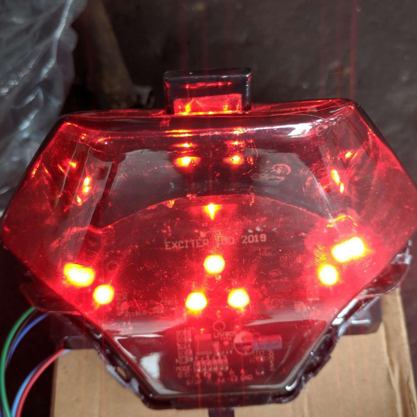 đèn hậu exciter 150 đổi 5 hiệu ứng stop
