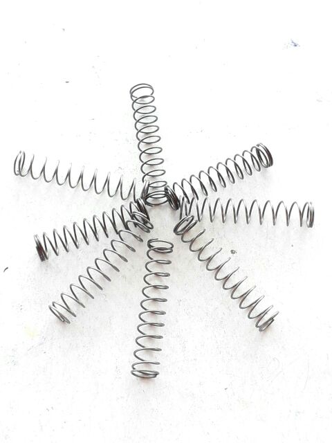 Lò xo than đề lổ 4ly x5 x2cmx10 cái
