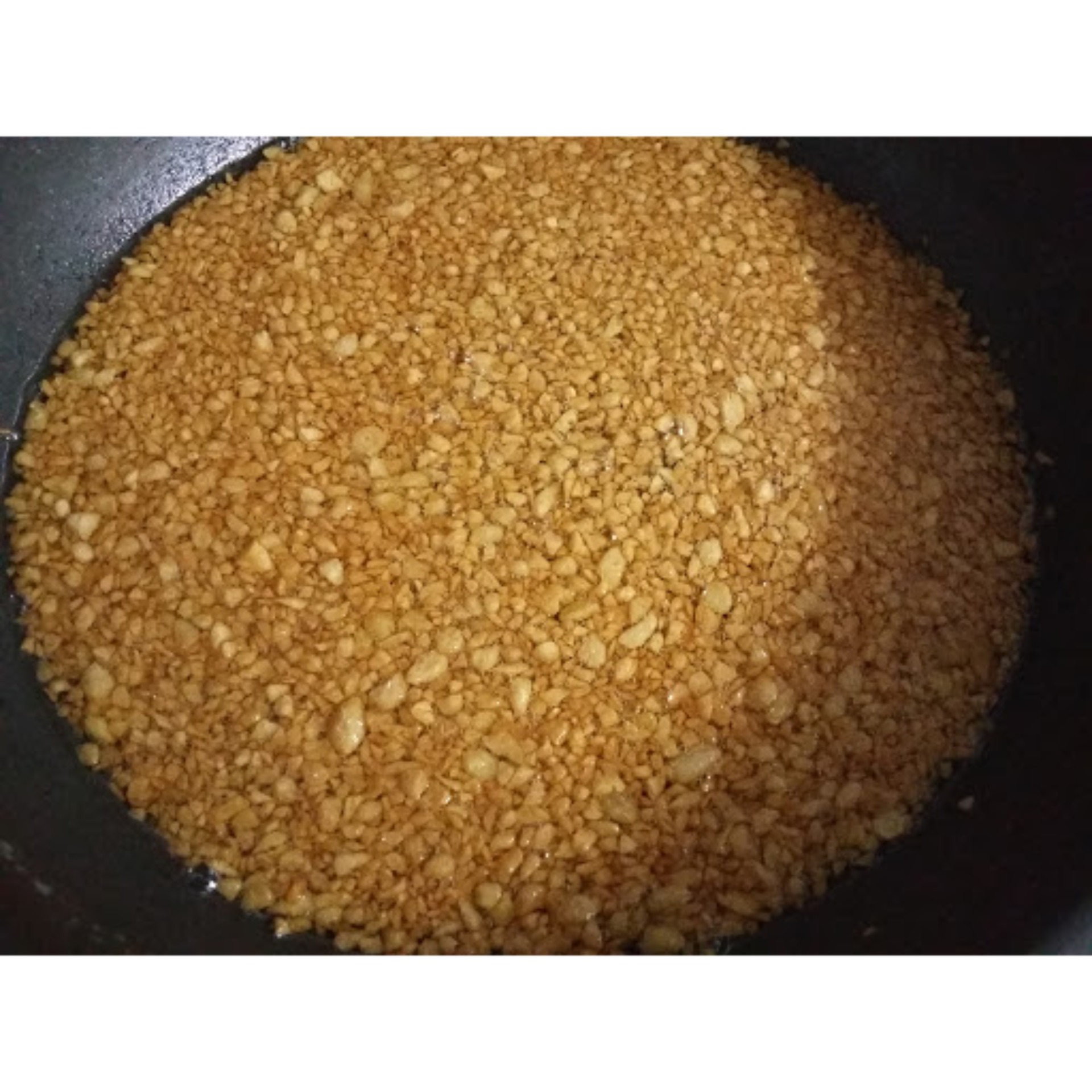 Dầu Tỏi Phi Thơm Lừng. Trung Nghĩa