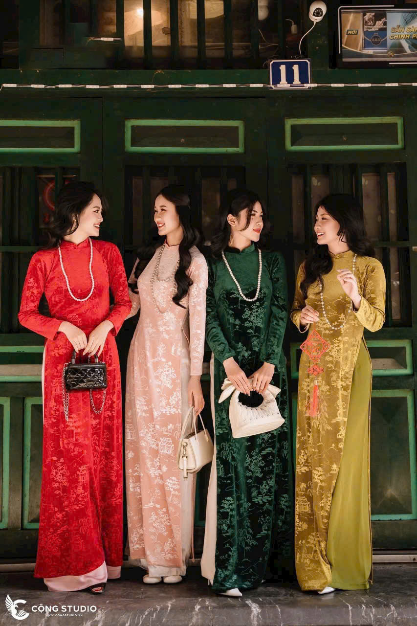 Áo dài truyền thống nhung in thủy mặc loại 1 vải dày co dãn tốt