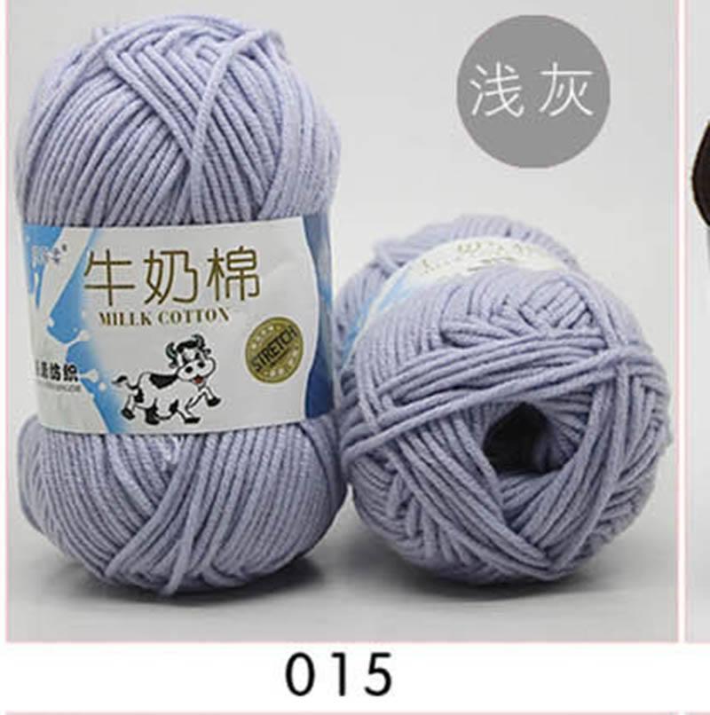 [HCM]5 cuộn len milk bò và 1 kim móc len