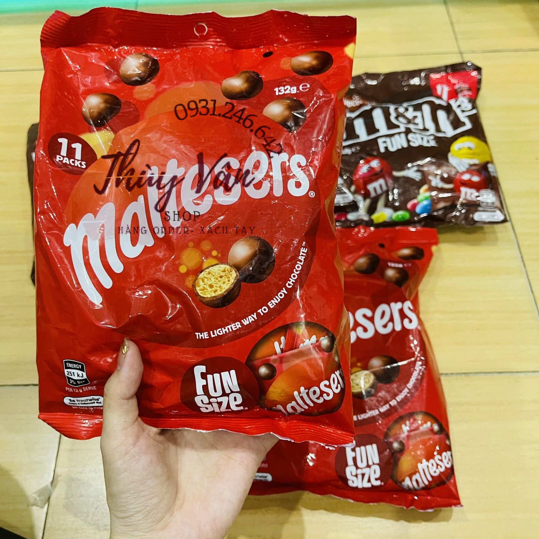 BÁNH PHỦ SOCOLA VIÊN MALTESERS ÚC