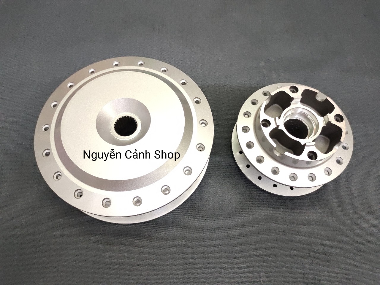 Đùm xe vario full căm đi niềng 14