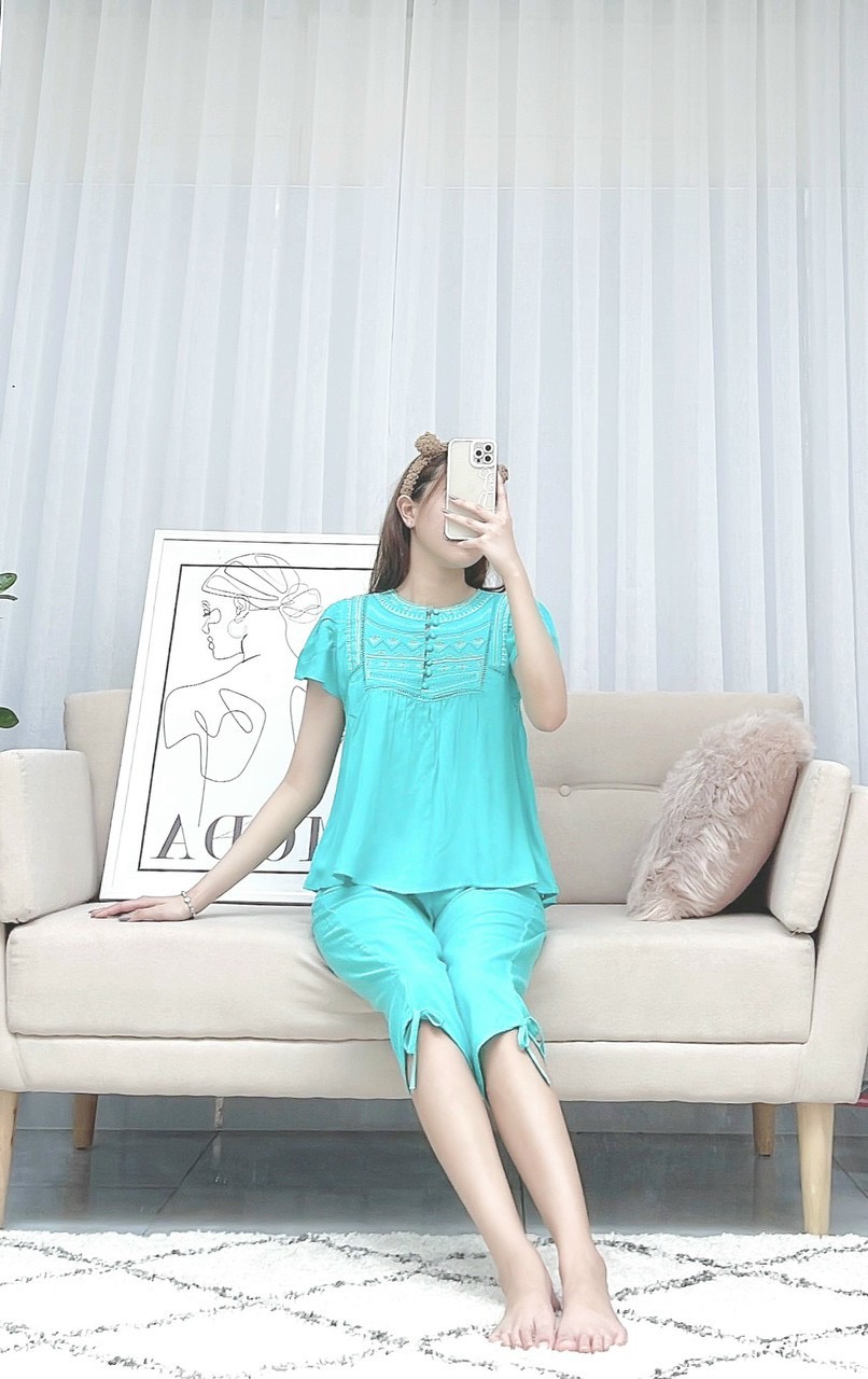 Bộ lững thêu thổ cẩm chất Tole Lanh