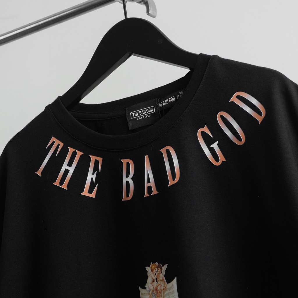 LUCKÁo thun tay lỡ The Bad God Mother Angles tee