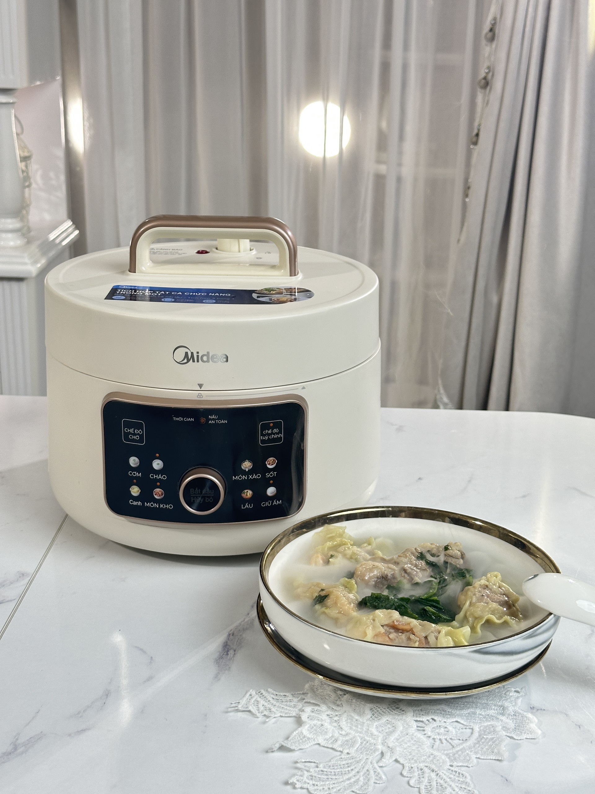 Nồi Áp Suất Điện Đa Chức Năng Midea MPC40110APA (Dung tích 4L, Công suất 1000W)