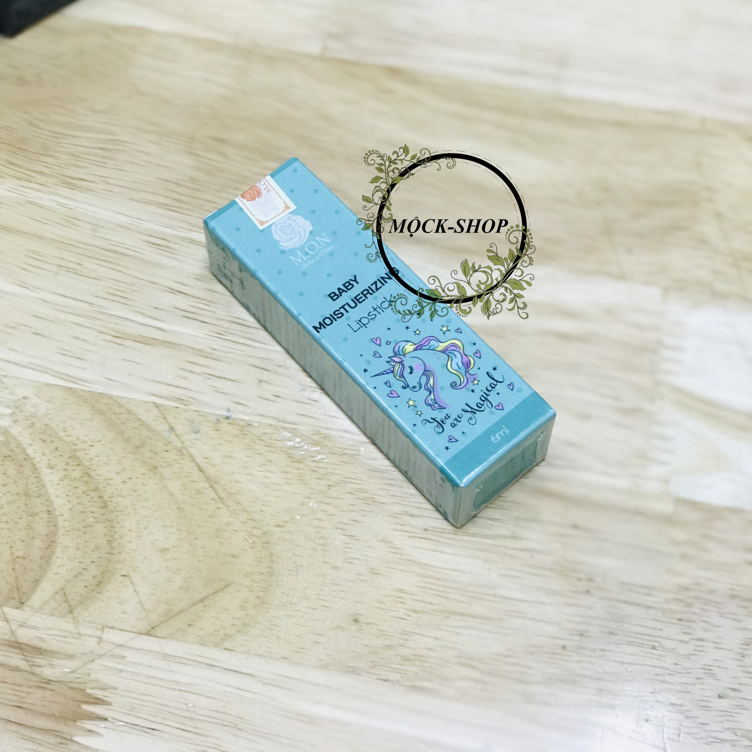 Son dưỡng môi cho bé