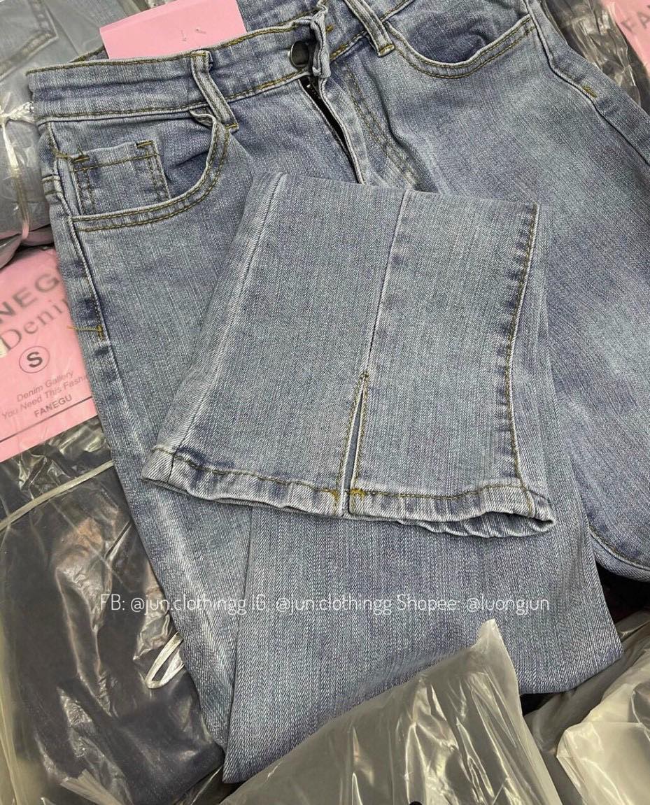 QUẦN JEANS ỐNG LOE XẺ LƯNG CAO