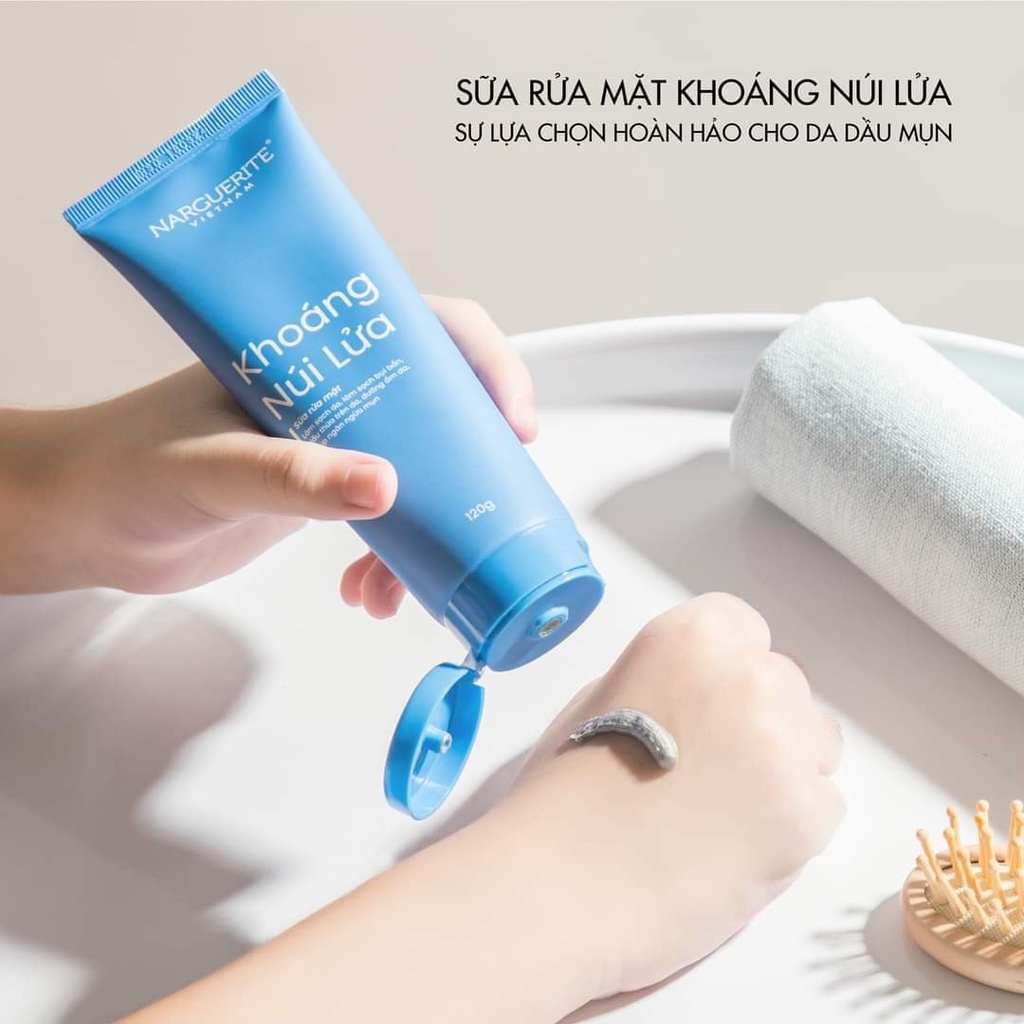 SỮA RỬA MẶT SẠCH DA KIỀM DẦU TỪ KHOÁNG NÚI LỬA