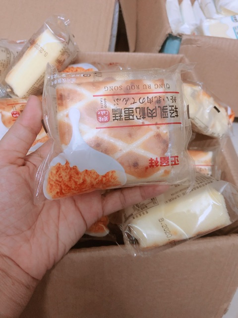 Bánh Ruốc Chà Bông Thơm Ngon 1 Cái