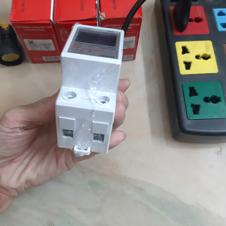 Công tơ điện tử có 1 pha 80A 220V 1 thông số