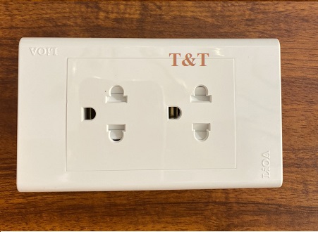 Combo 10 mặt 2 ổ cắm 3 chấu âm tường Lioa